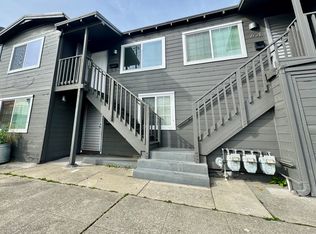 2735 Chestnut St, Oakland, CA 94607