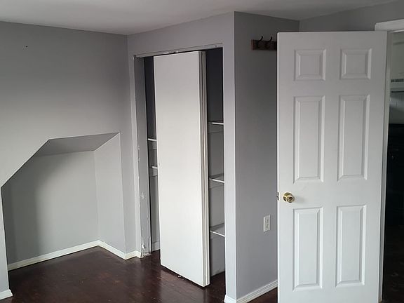 5th image of 72 Dupont Ave Floor 3