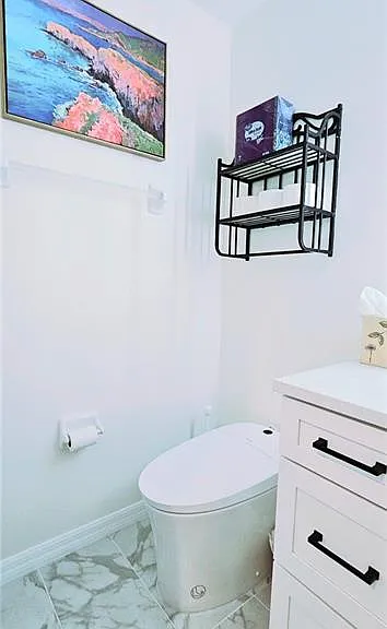 16615 Lake Circle Dr #427 — Photo 4