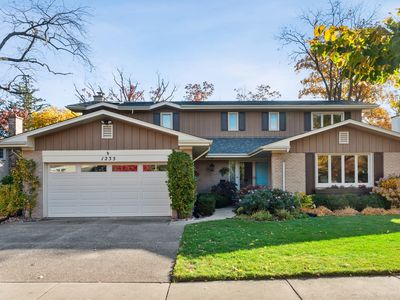 1235 Deere Park Ln, Deerfield, IL, 60015