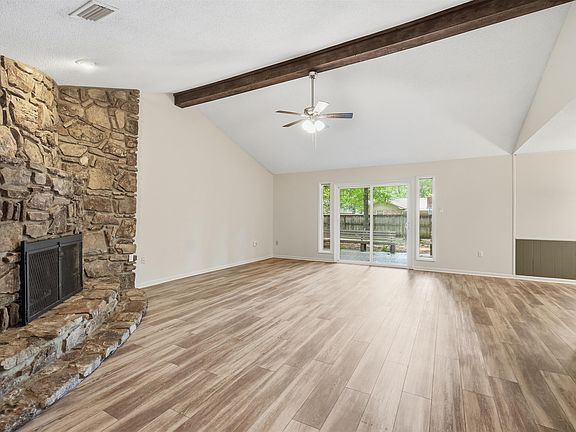 4th image of 17 Fernwood Dr