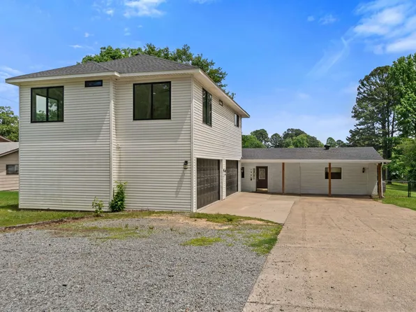 1925 W Lakeview, Benton, AR 72015