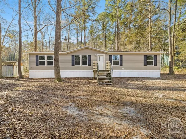 1079 Pine Needle Drive, Ellabell, GA 31308