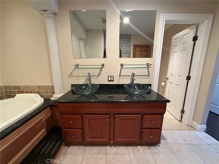 9272 Sunridge Dr — Photo 15