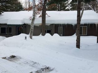 11717 Tracey Rd, Crivitz, WI 54114