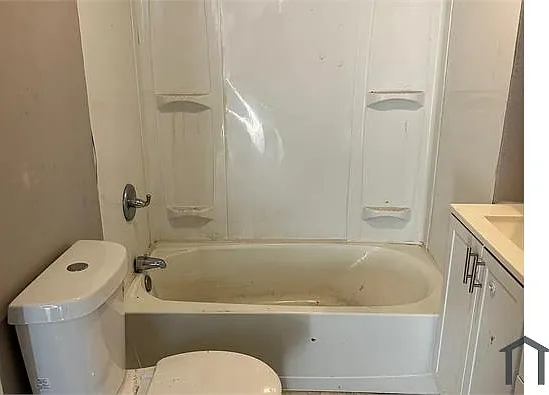 3 bed, $1,450 — Photo 2