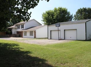2710 E Basnet Dr, Ashland, MO 65010