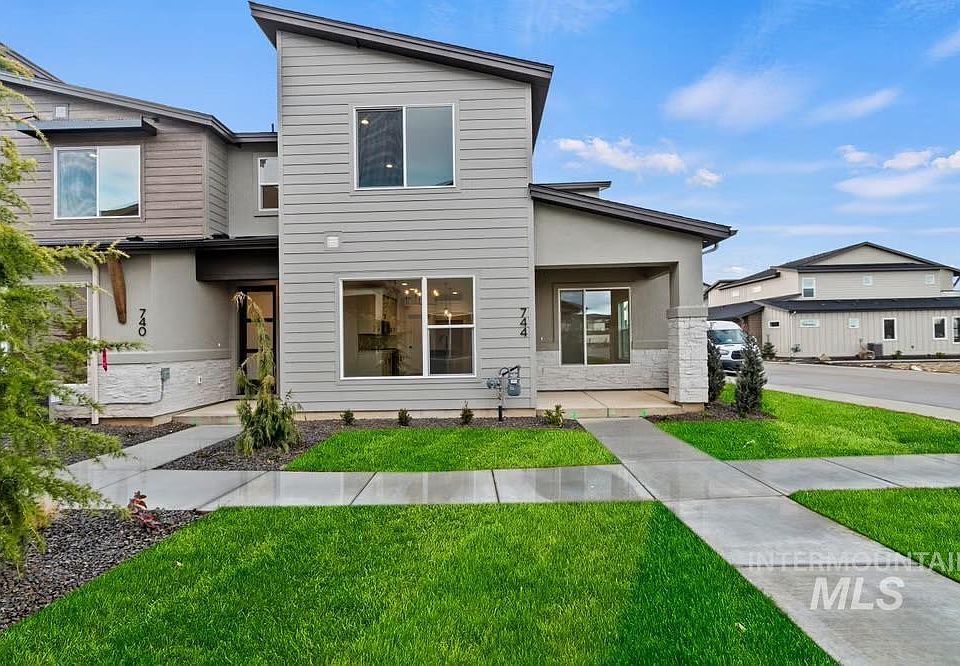 1st image of 744 S Calhoun Ln