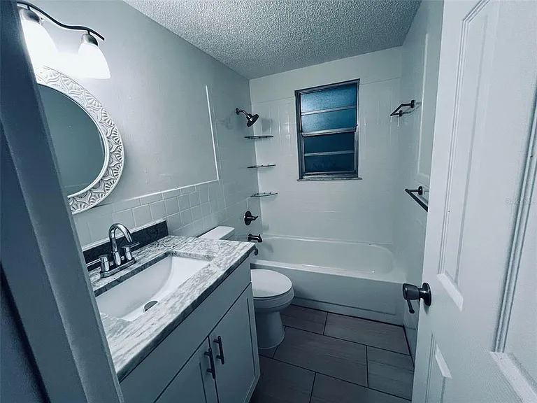 5323 Satsuma Dr — Photo 22