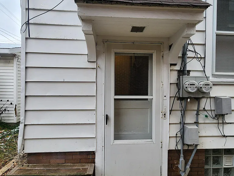Back/side door
