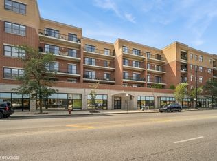 3125 W Fullerton Ave APT 517, Chicago, IL 60647