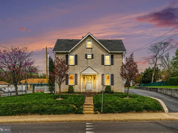 320 W Moreland Ave, Hatboro, PA 19040