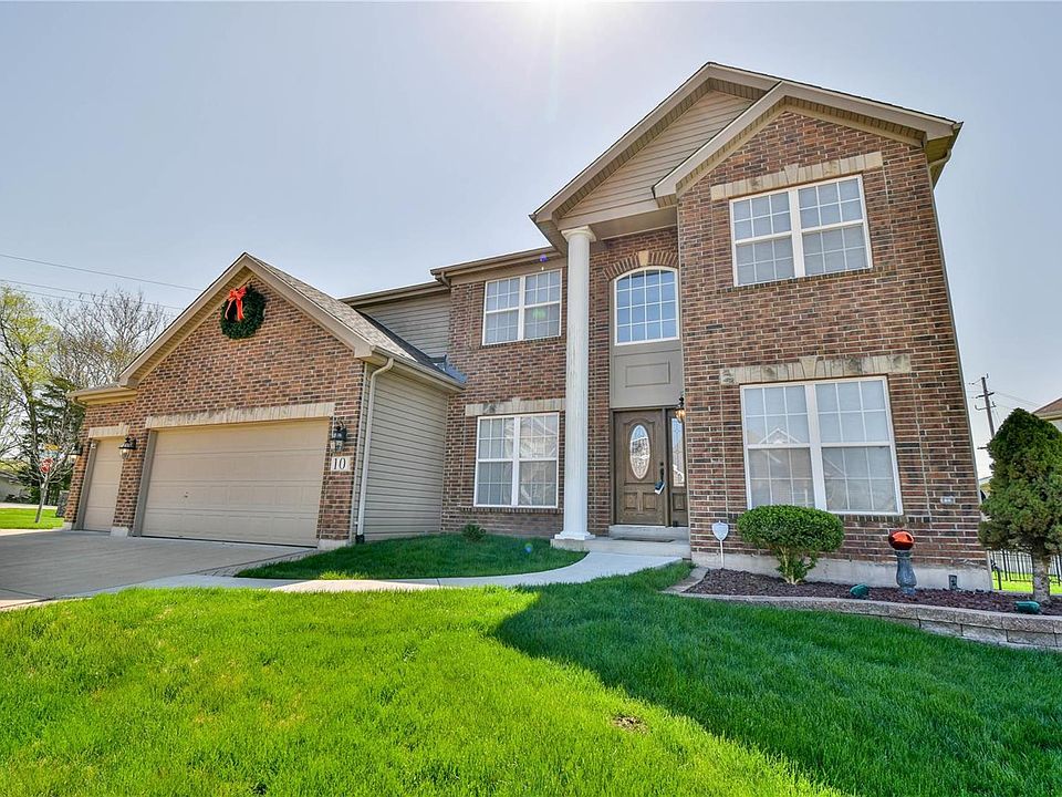 1st image of 10 Clovercrest Ct