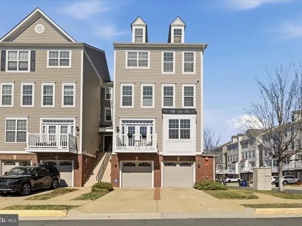 45655 Winding Branch Ter, Sterling, VA 20166