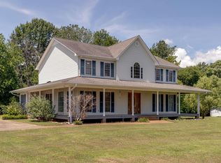 1909 Hunters Run Dr, Lewisburg, TN 37091