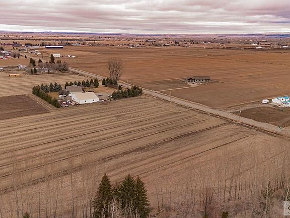 2nd image of 4300 E 1 N