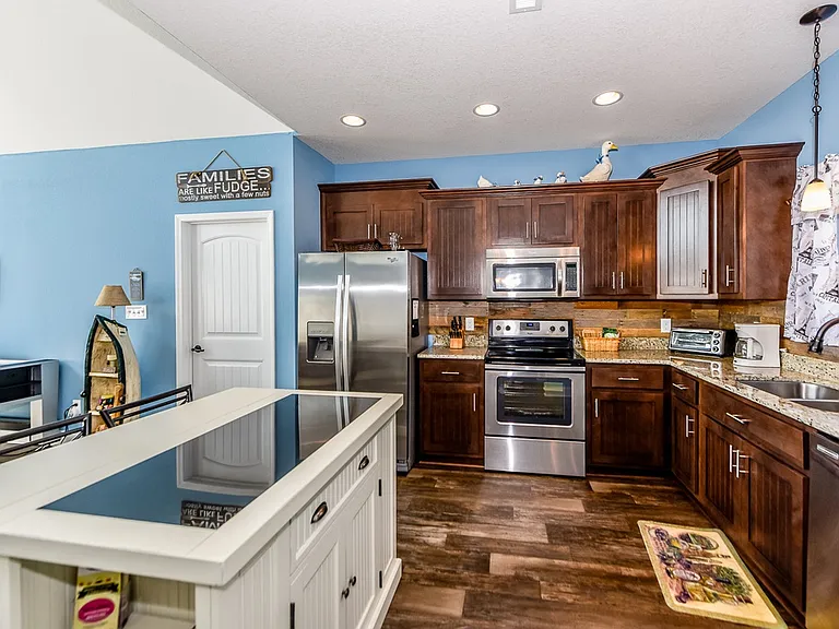 527 Hook Cir — Photo 14