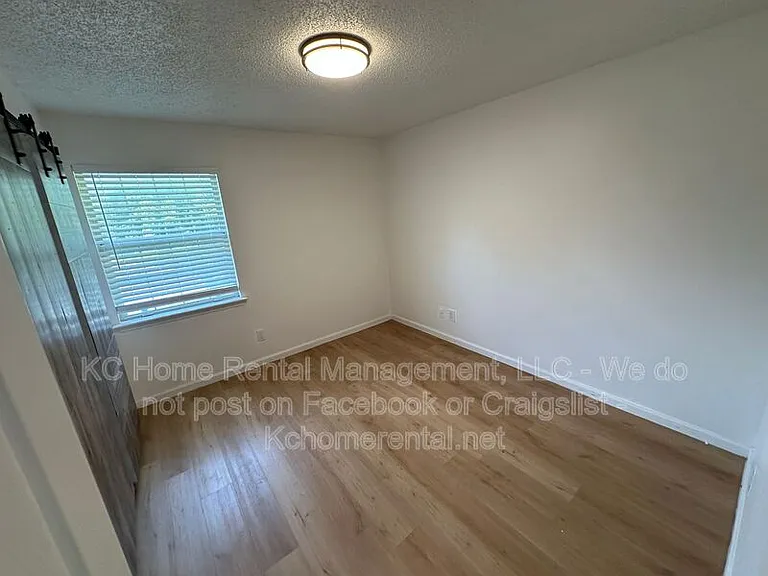 300 Osage St #A — Photo 22