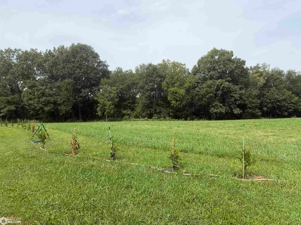 15766 Patty Acres Dr, Danville, IA 52623