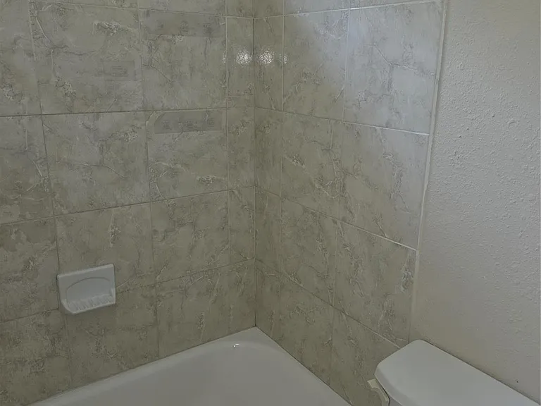 10015 Wiloak St #B — Photo 12