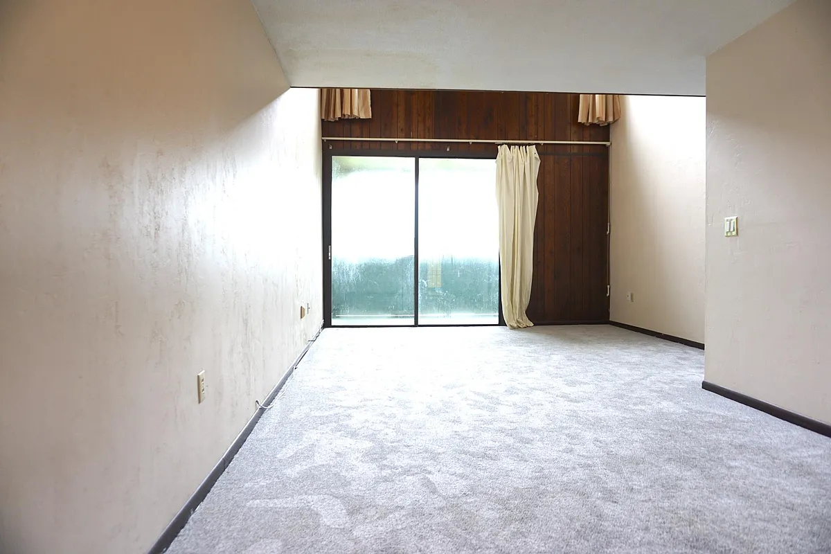 Building Photo - 705 SW 75th St #202