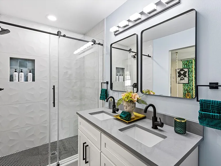 5751 Firenza Dr — Photo 27