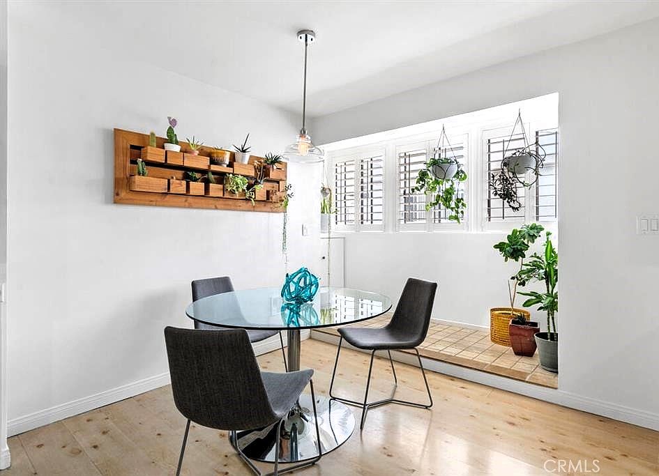 1st image of 1224 Euclid St APT 105