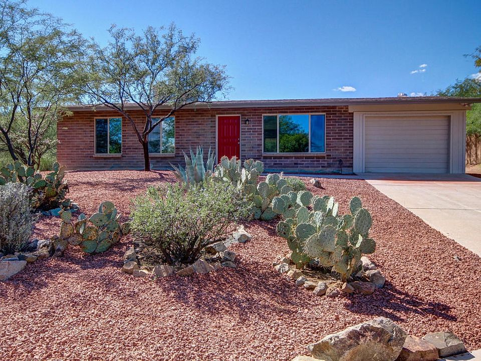 1st image of 3081 W Desert Crest Pl