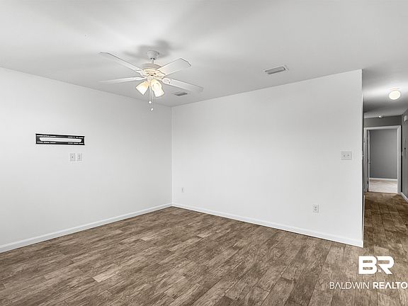 4th image of 15131 Marem Dr