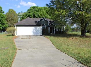 169 Long Pine Dr, Leesburg, GA 31763