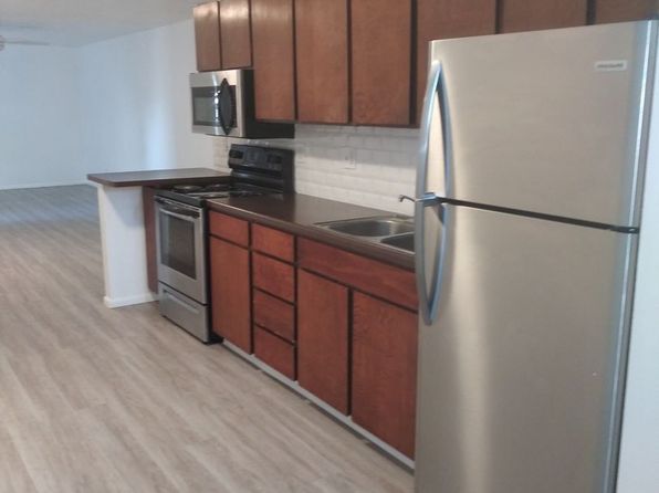 9408 Candelaria Rd NE APT D
