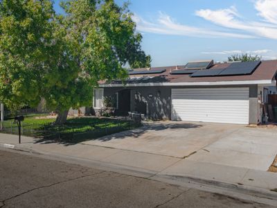 855 Lightcap St, Lancaster, CA, 93535