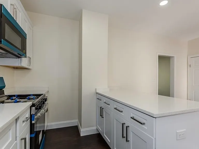 73-75 Maple Ave #1 — Photo 3
