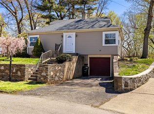 65 Seba Kent Rd, Pawtucket, RI 02861