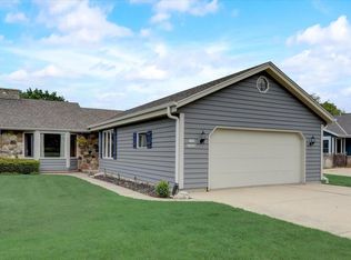 N111W16548 Esquire Ct, Germantown, WI 53022