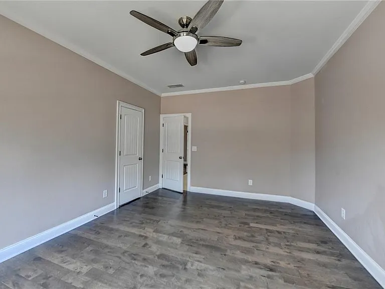 2230 Manor Creek Ct — Photo 30