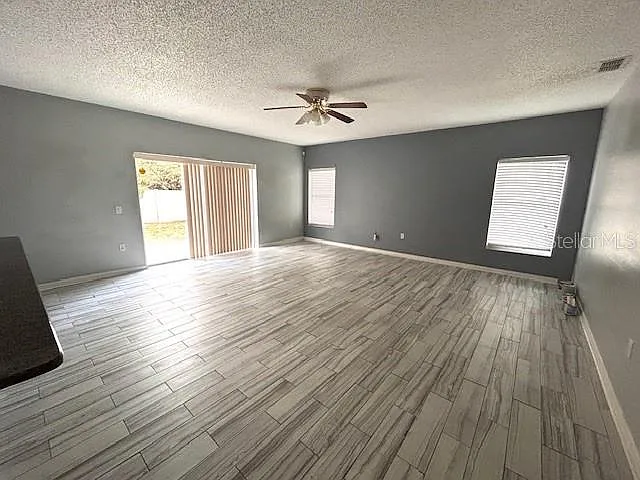 843 Ognon Ct — Photo 20