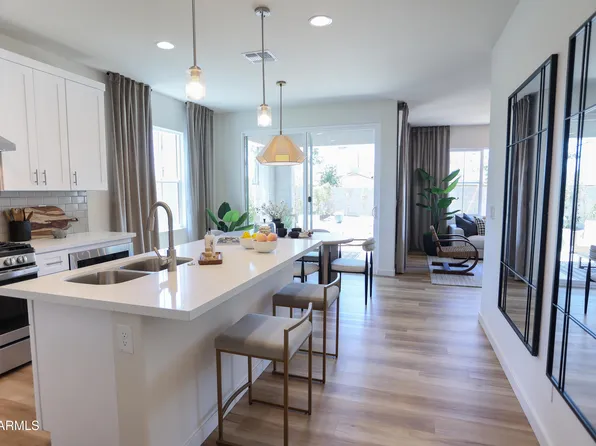 2190 N IOWA Street, Chandler, AZ 85225