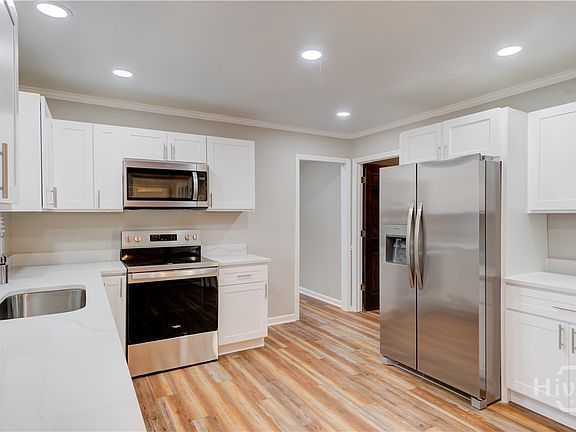 4th image of 188 Dunwoody Drive