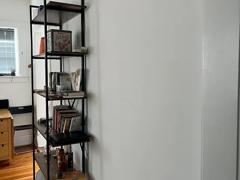 717 W Huron St #3 — Photo 6