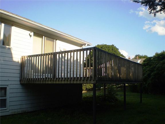 4th image of 15 Gesmondi Dr
