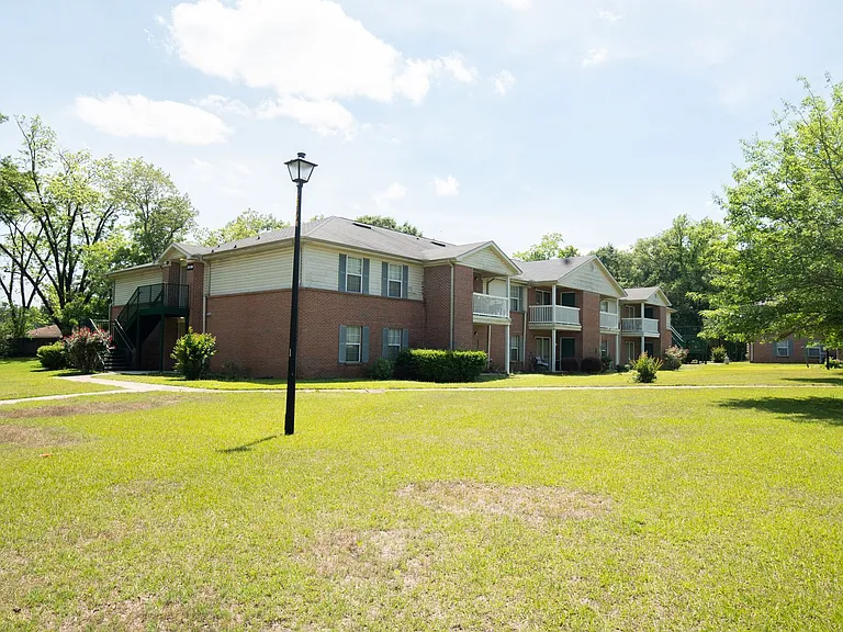 Commerce Street Manor — Photo 20