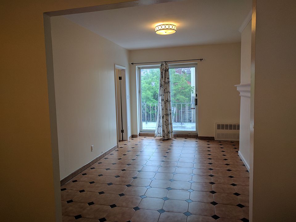 Living Rm and terrace