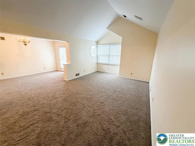 168 Lindfield Cir — Photo 5