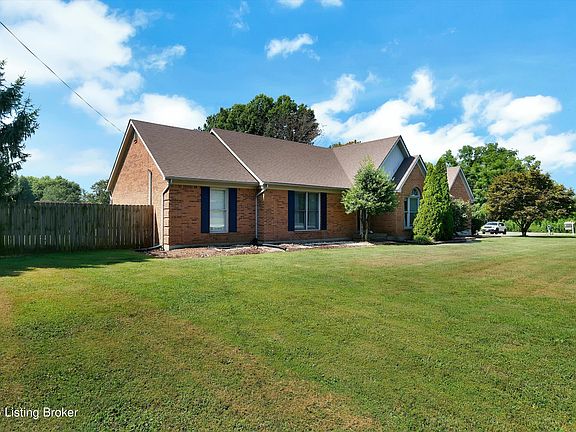 3rd image of 4807 Sussex Dr