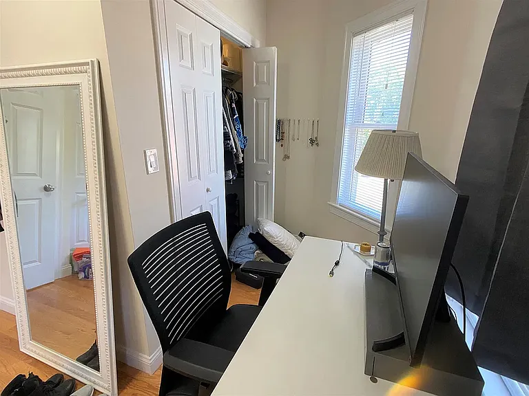 521 Main St #2 — Photo 13