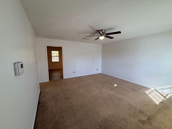 4th image of 2206A Pulaski Cir