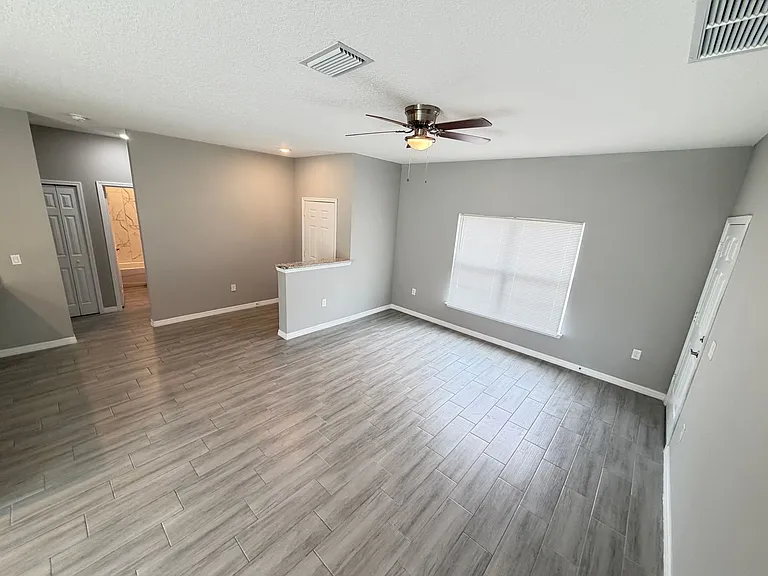 1388 Hazel St NW — Photo 4