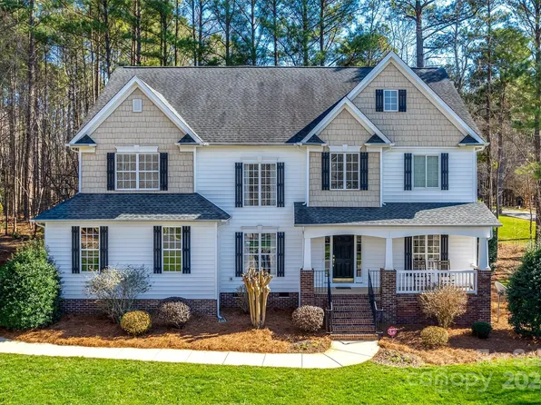 3100 Shady Knoll Ct, Clover, SC 29710