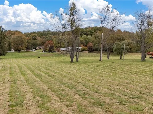 0 Cherry Tree Dr, Belpre, OH 45714